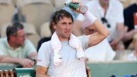England v New Zealand – third T20 highlights