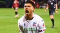Humphries & Price seal Premier League play-off spots
