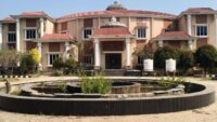 Sand smugglers abuse, threaten officials during raid; 4 detained